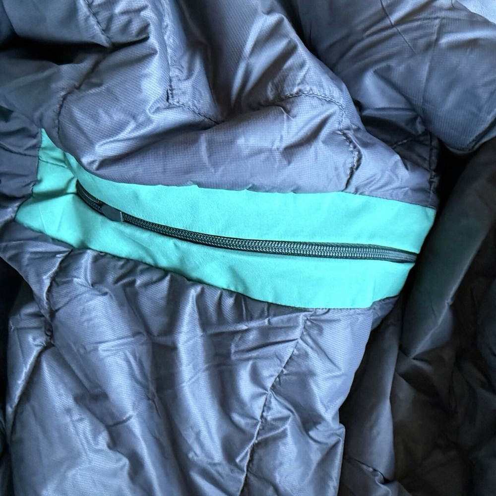 Outdoor Research Aqua and Black Ski Jacket - Picture 11 of 16